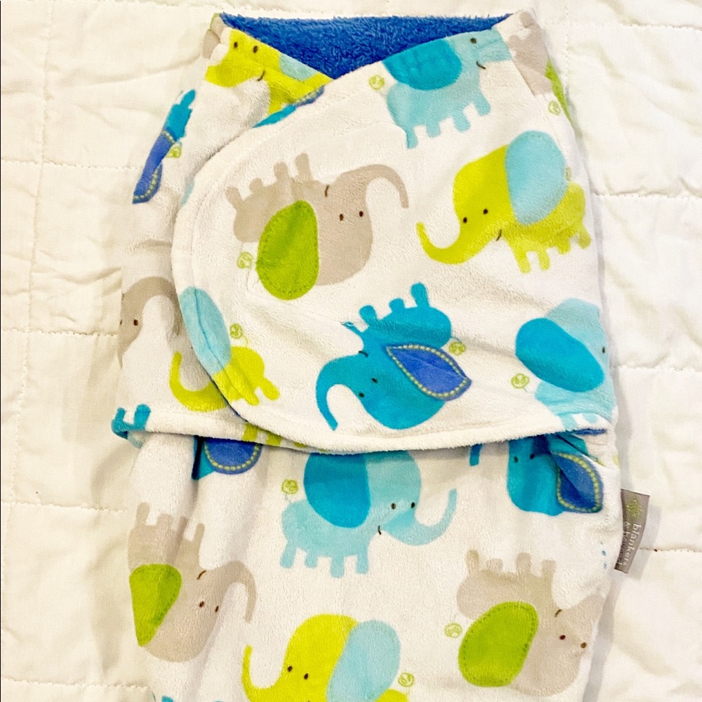 🐘Blankets & Beyond Swaddle Bag🐘